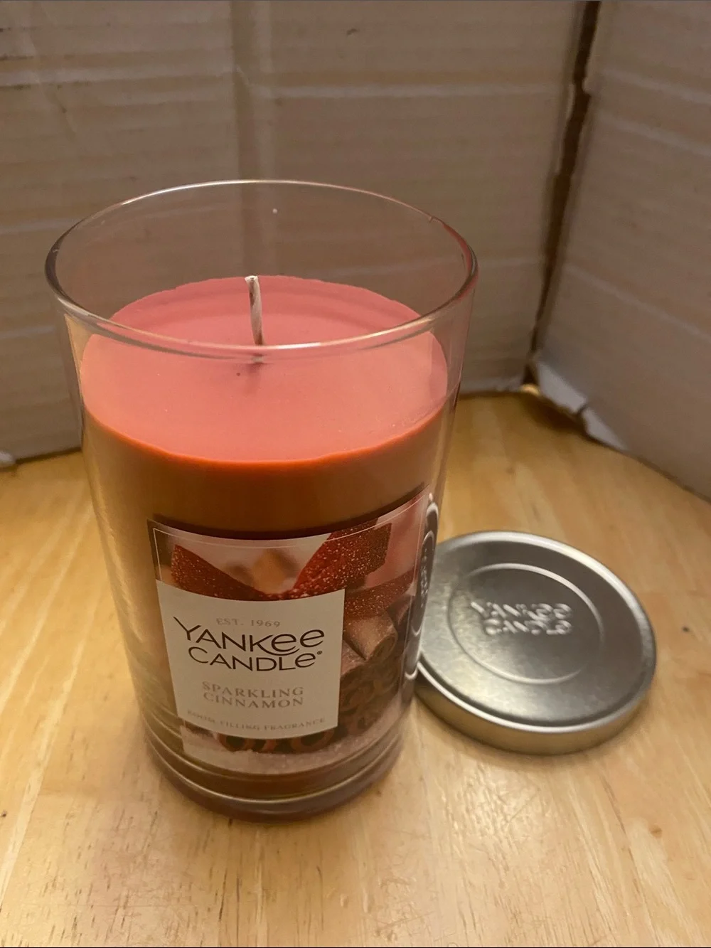 Yankee Candle Sparkling Cinnamon Jar candle with Lid. Large 14.25 oz NWT